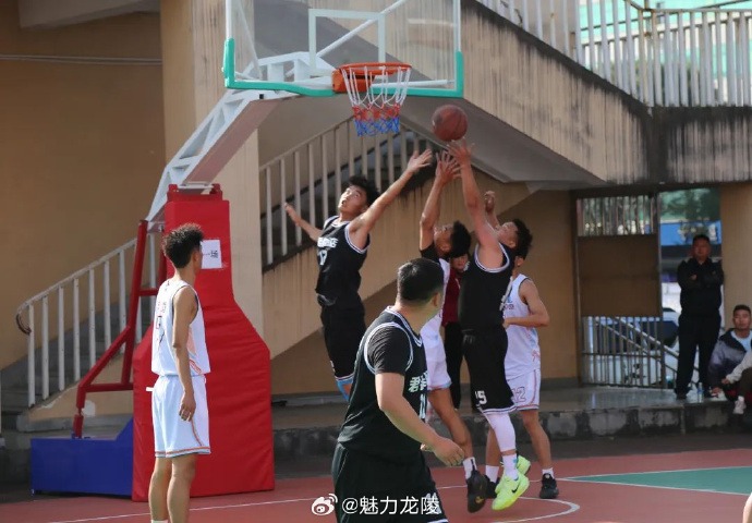 足球进入了